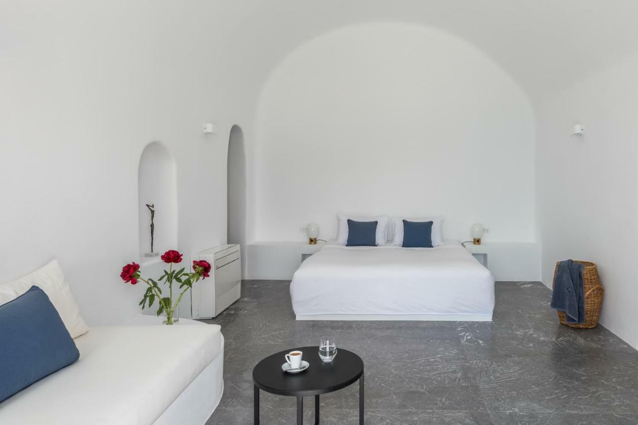 Chelidonia Luxury Suites Oia  Exterior photo